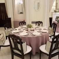 披露宴会場のテーブルコーディネート