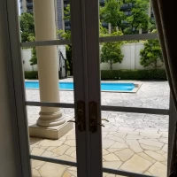 披露宴会場から見た庭