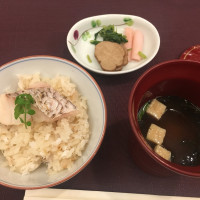 最後の鯛の釜飯です！縁起が良いです。