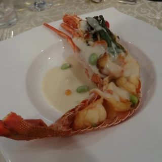 海老1匹使った料理にゲストの方も大満足だったようです。