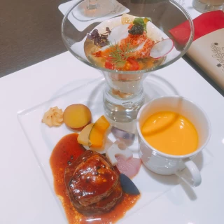 ワンプレートで出して頂きました。スープが特に美味しかったです