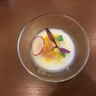 かぶのすり流し、甘エビ添え