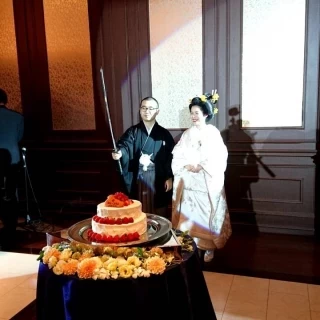 ケーキカットで和装にピッタリな日本刀もあります