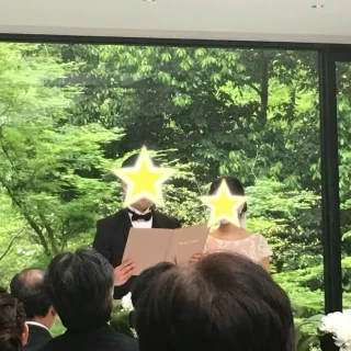 チャペルの大きな窓から見える景色