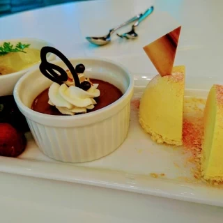 試食のデザート