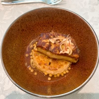 フォアグラ。和風の味付けで特に美味しかったです。