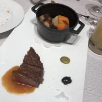メイン