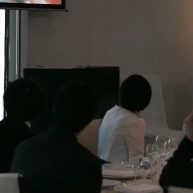 スクリーン
