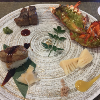 メインの盛り合わせ