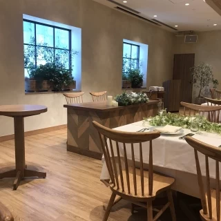 高砂
ゲストと同じ高さです