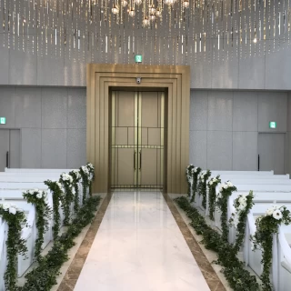 新郎新婦の立ち位置から見たチャペルの眺めです。