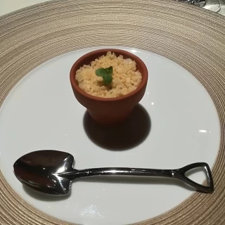 アミューズ
