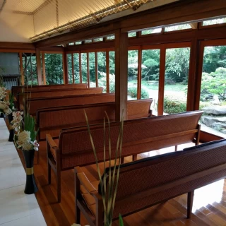 窓がとても大きいです
