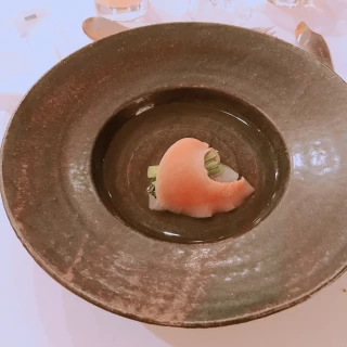 フカヒレがのったスープ