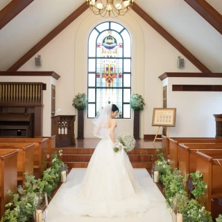 チャペルでの当日の新婦ソロショット