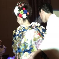 テーブルを周りドライアイスでの演出