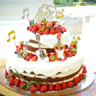 ケーキ 2段です！トッパーは持ち込みです。