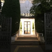 建物入り口 夜バージョン