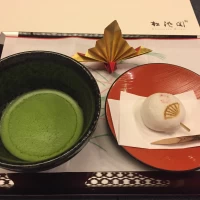 最初に出して頂いたお抹茶と和菓子