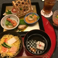 試食