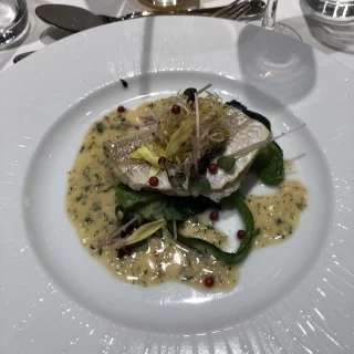お魚料理。味も量も最高でした！