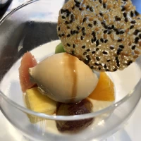 ゴマのアイスが美味しかった。自家製で滑らかです。