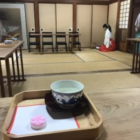 控室。