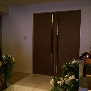 チャペル新郎新婦入場扉