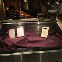 当日はこちらにその日の料理で使う食材が並ぶそう