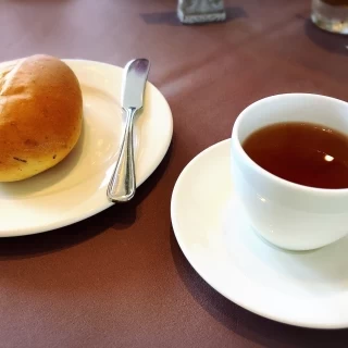 焼きたてパン
きのこのコンソメスープ