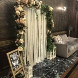 披露宴会場前のロビー