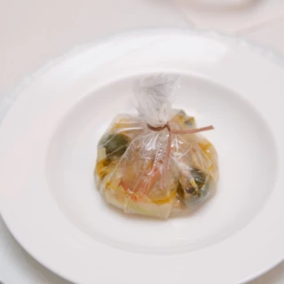 メインの魚料理です