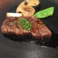 和牛のステーキ