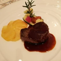 お肉はもちろん美味しいです。