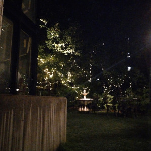 ガーデンに出た演出も素敵そう。夜はもちろんライトアップ！|504055さんの青山エリュシオンハウスの写真(672801)