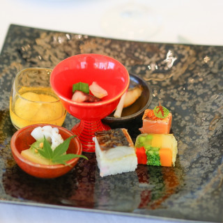 最初に出される料理