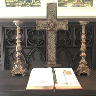 結婚証明書を書く台