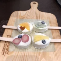 ヨーグルトベースのアイスで溶けにくいように作られています