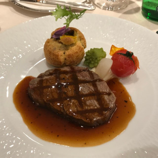 お肉メイン