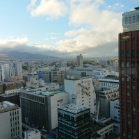 友人控え室からの眺め。札幌駅が見えるくらいの距離。