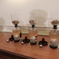 ポルチーニ茸のスープの演出です。