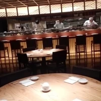 キッチンが見えます。