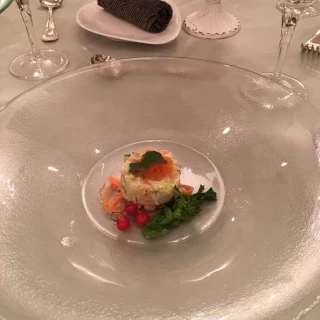 お皿が素敵です