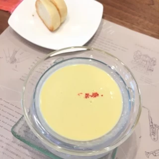 試食の冷製スープ