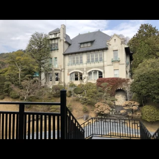本館。チャペルからの景色