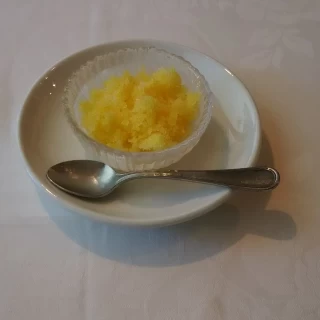 お口直しの不知火のシャーベットも美味‼