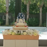 ウェディングケーキ