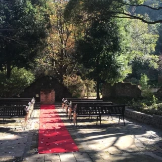自然いっぱいの挙式会場