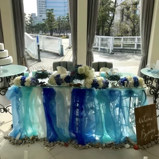 海をテーマに結婚式をするひとが多いそうです！