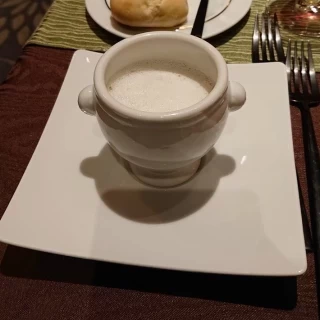 季節野菜のポタージュ　カプチーノ仕立て